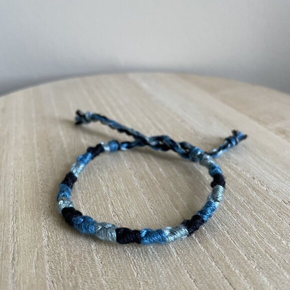Honor Bracelet, anklet, trendy, comfortable, tie, embroidery thread, woven, gift - Picture 1 of 1